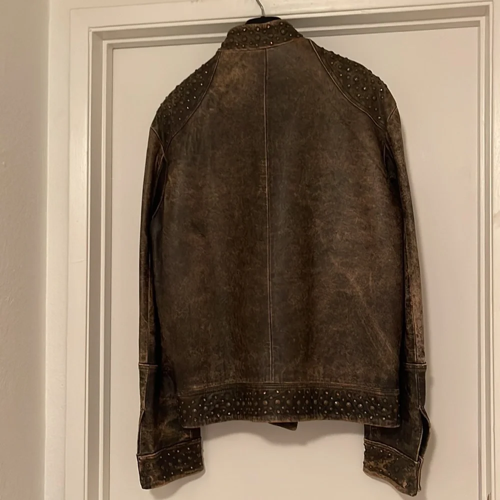 Versace XL - Picture 7 of 12